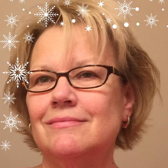 Meet your Posher, Pam - Picture 1 of 1